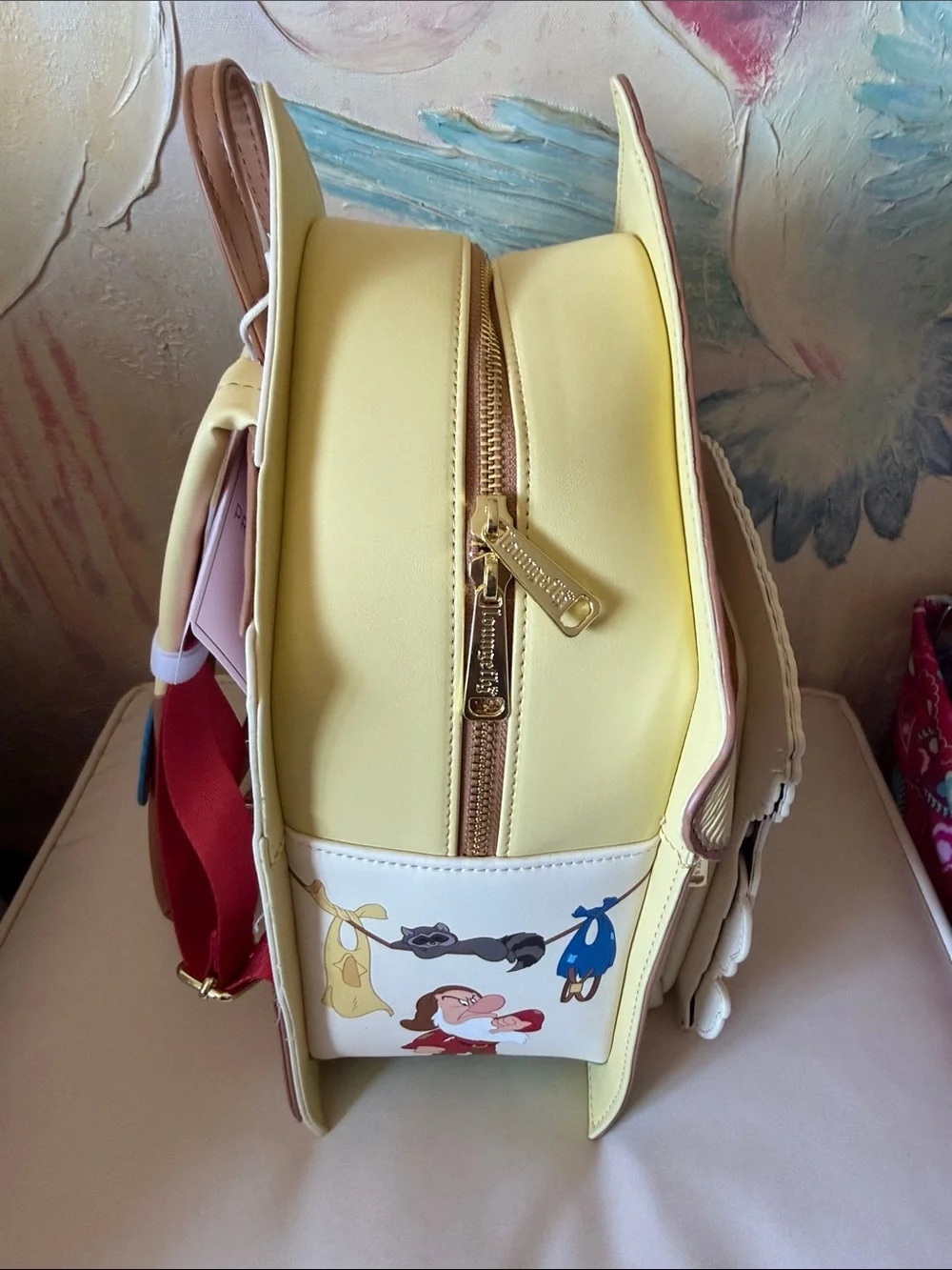Loungefly Disney Snow White and the Seven Dwarfs Figural Cottage  New!